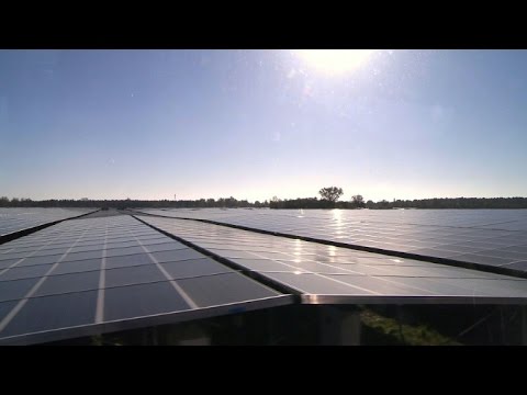 France: inauguration de la plus grande centrale solaire d'Europe